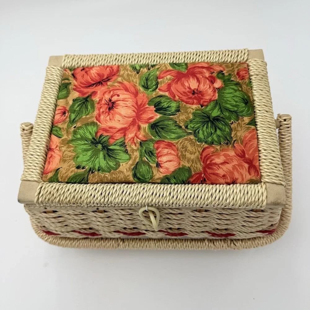 Vintage Singer Sewing Box Wicker Basket Floral Tapestry Lid Satin Lined No Tray